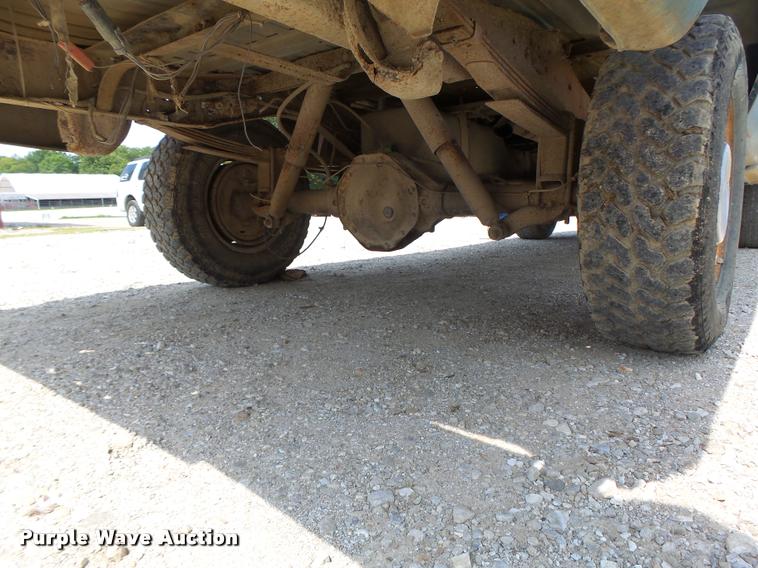 image for item DB5876 1989 Dodge W150 pickup truck