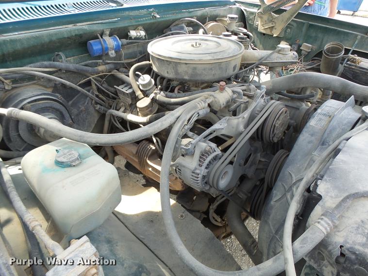 image for item DB5876 1989 Dodge W150 pickup truck