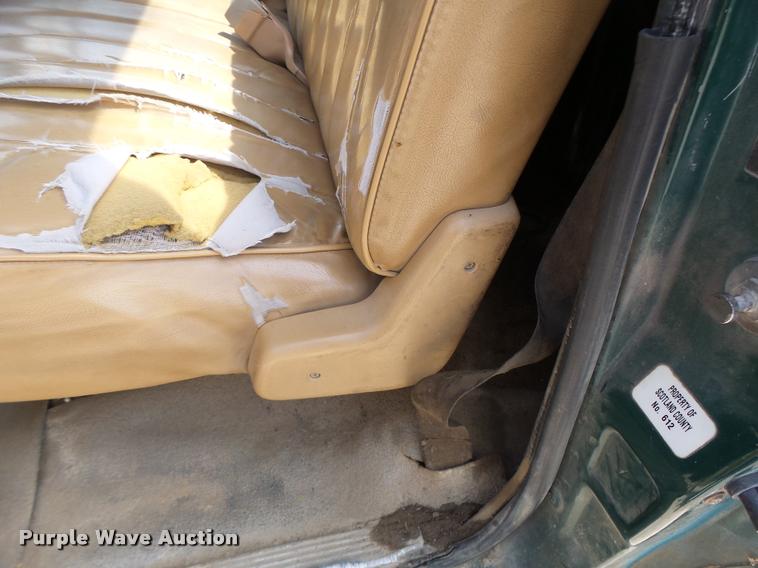 image for item DB5876 1989 Dodge W150 pickup truck