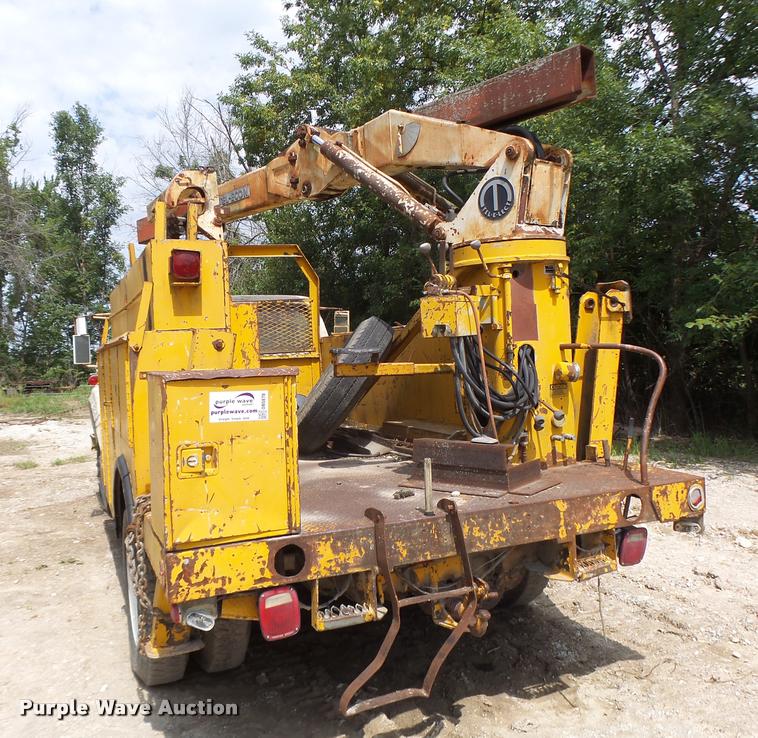 image for item DB5878 1976 Ford F600 bucket truck