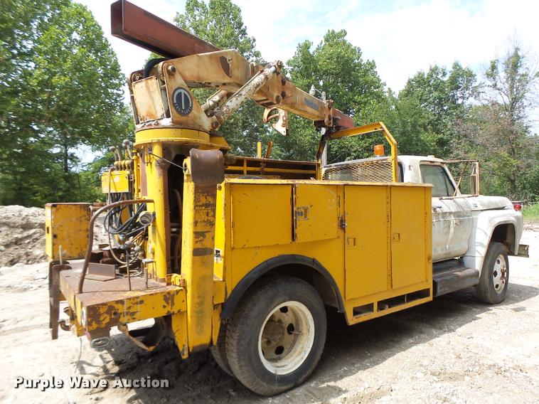 image for item DB5878 1976 Ford F600 bucket truck