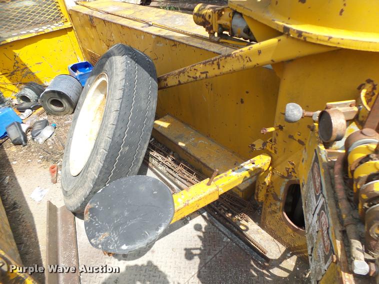 image for item DB5878 1976 Ford F600 bucket truck