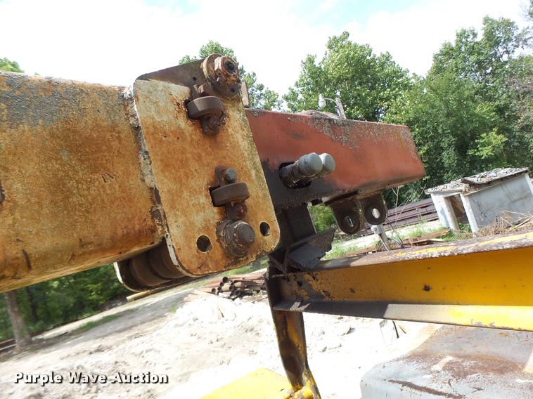 image for item DB5878 1976 Ford F600 bucket truck