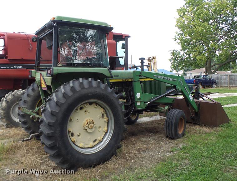 image for item DB5896 John Deere 4230 tractor