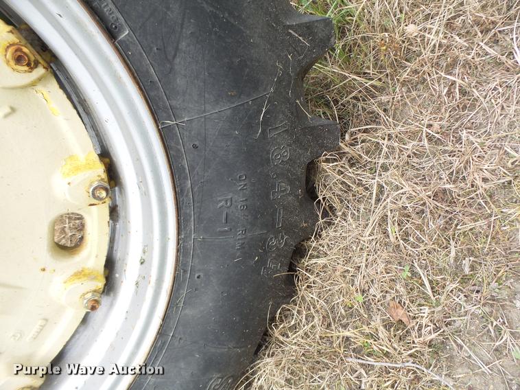 image for item DB5896 John Deere 4230 tractor