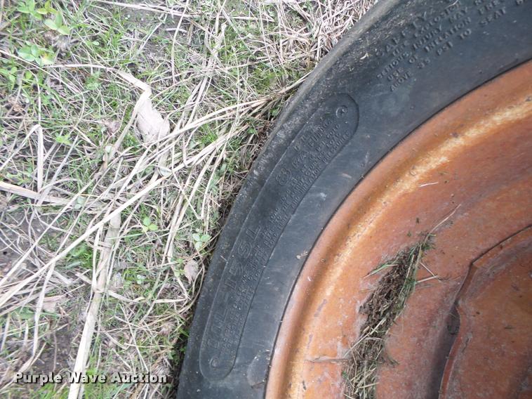 image for item DB5896 John Deere 4230 tractor