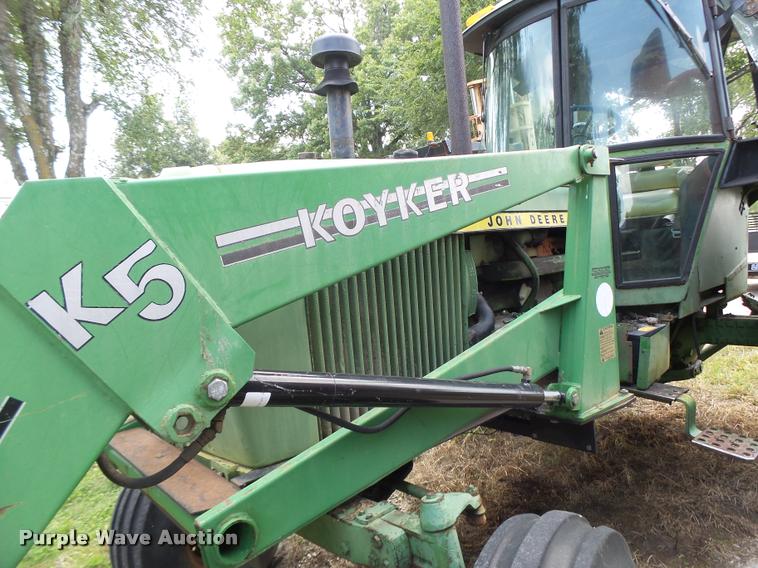 image for item DB5896 John Deere 4230 tractor