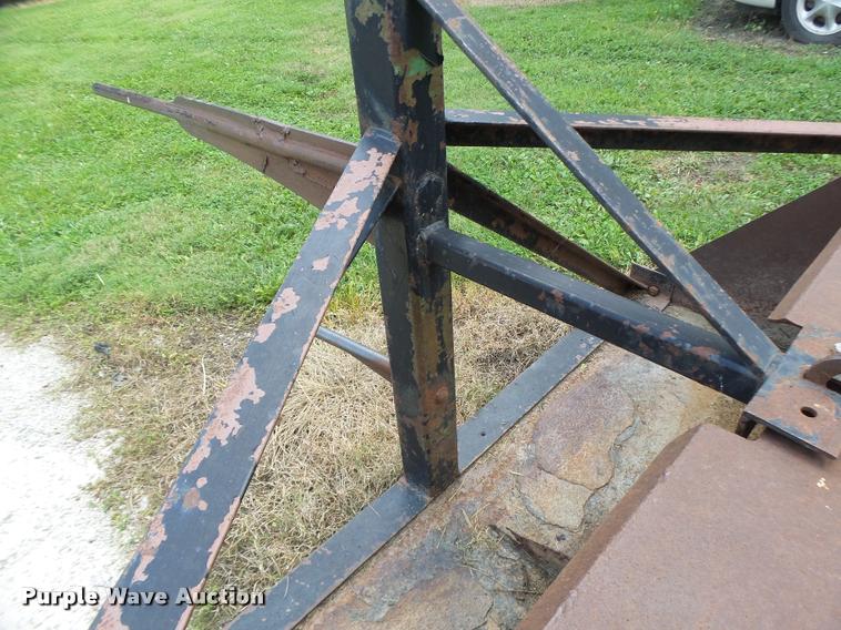 image for item DB5896 John Deere 4230 tractor