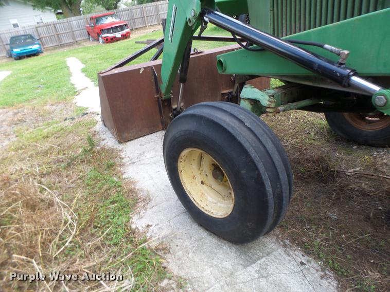 image for item DB5896 John Deere 4230 tractor