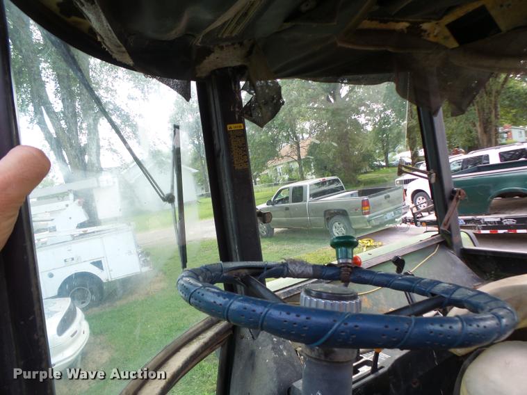 image for item DB5896 John Deere 4230 tractor