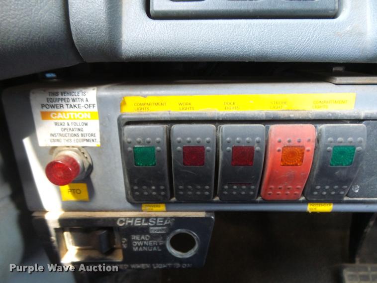 image for item DB6236 2006 International DuraStar 4300 service truck with crane