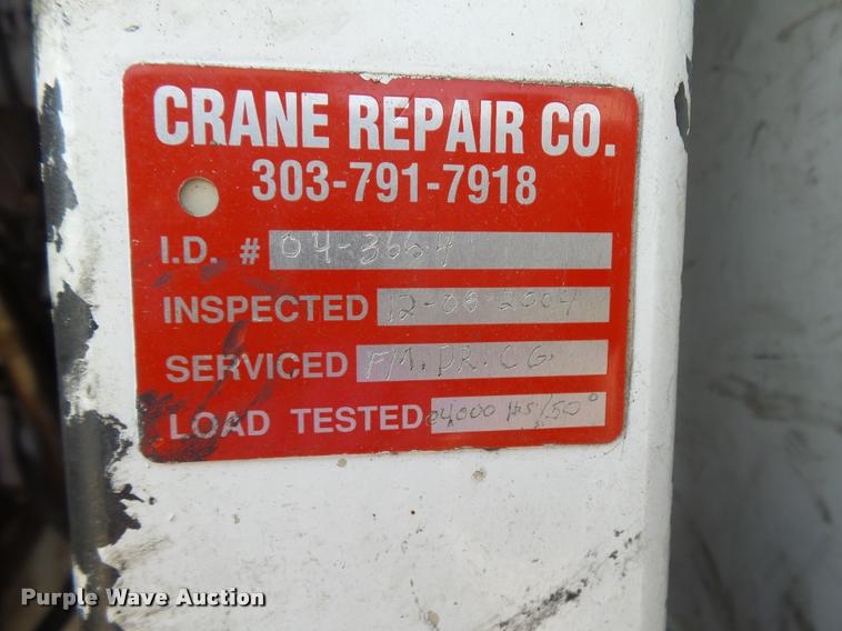 image for item DB6236 2006 International DuraStar 4300 service truck with crane