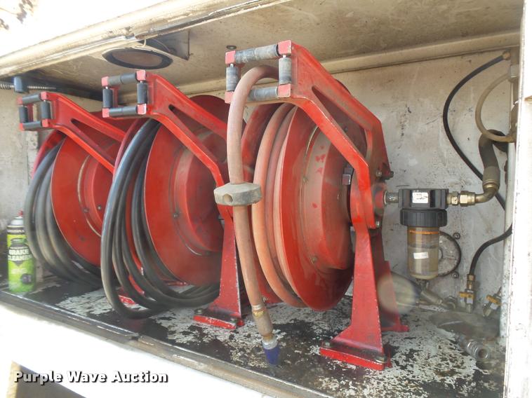 image for item DB6236 2006 International DuraStar 4300 service truck with crane