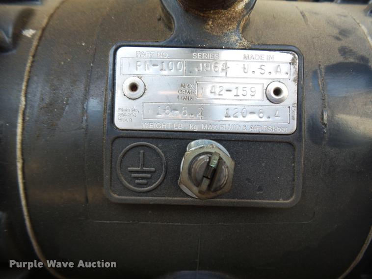 image for item DB6236 2006 International DuraStar 4300 service truck with crane