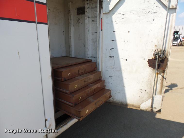 image for item DB6236 2006 International DuraStar 4300 service truck with crane