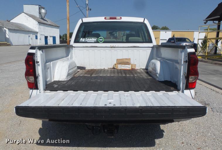 image for item DB6452 2005 Chevrolet Silverado 1500 LS Crew Cab pickup truck