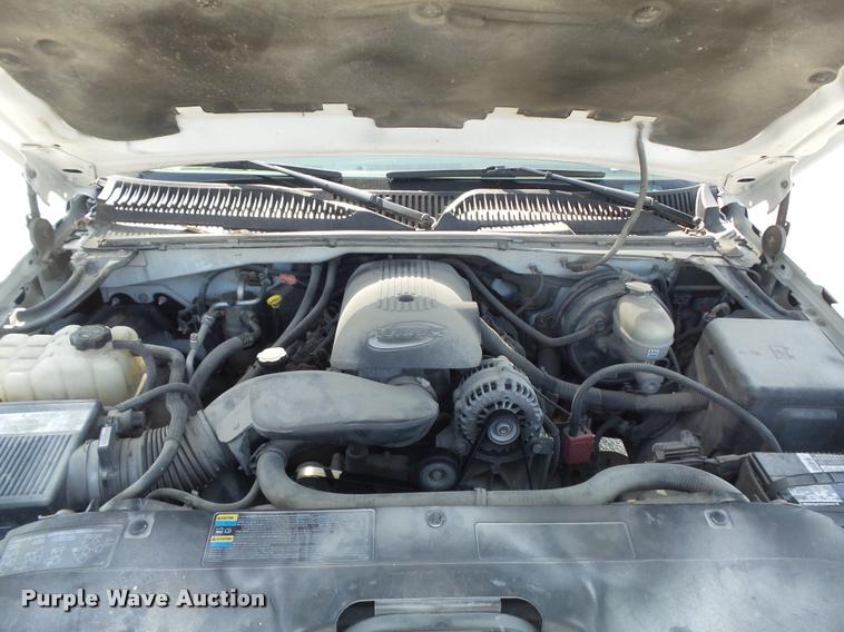 image for item DB6452 2005 Chevrolet Silverado 1500 LS Crew Cab pickup truck