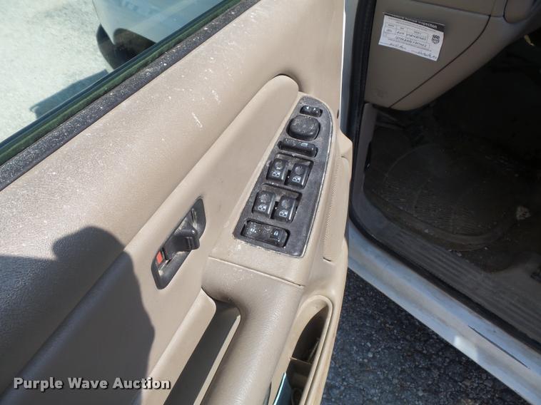 image for item DB6452 2005 Chevrolet Silverado 1500 LS Crew Cab pickup truck