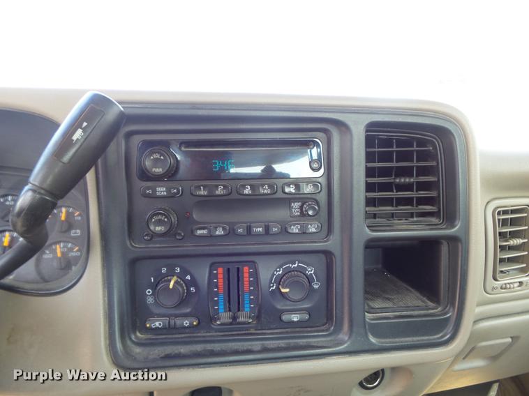 image for item DB6452 2005 Chevrolet Silverado 1500 LS Crew Cab pickup truck