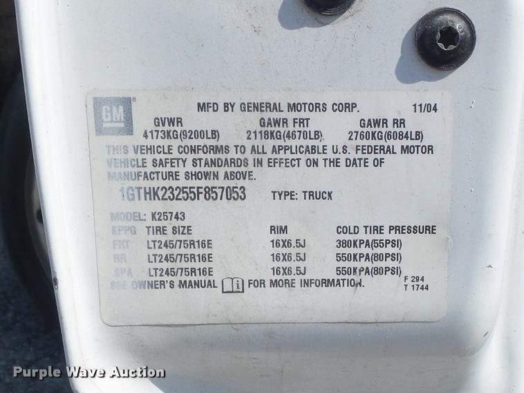 image for item DB6452 2005 Chevrolet Silverado 1500 LS Crew Cab pickup truck