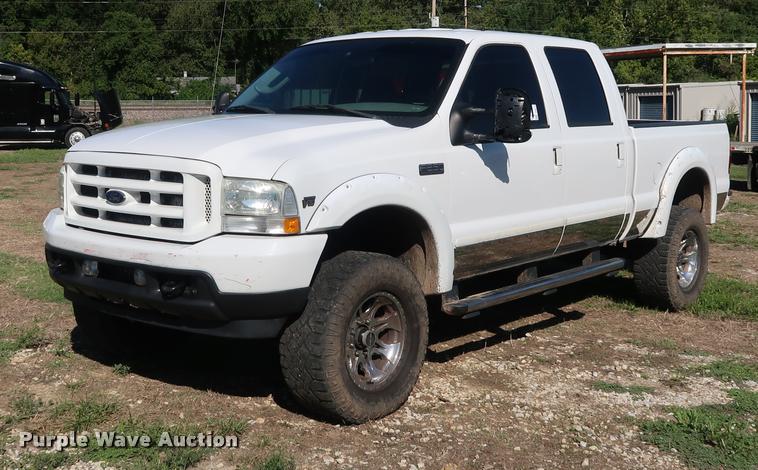 image for item DB6473 2004 Ford F250 Super Duty XLT Crew Cab pickup truck