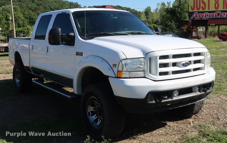 image for item DB6473 2004 Ford F250 Super Duty XLT Crew Cab pickup truck