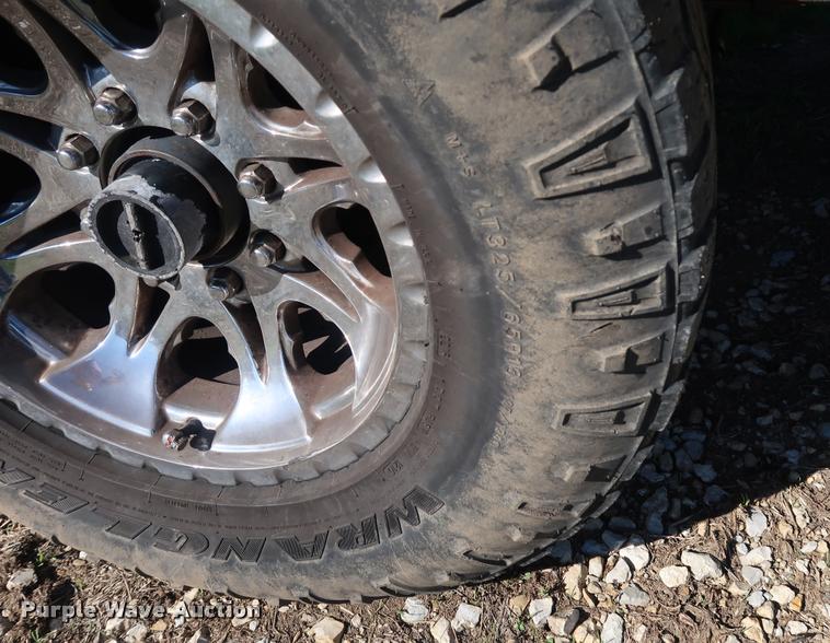 image for item DB6473 2004 Ford F250 Super Duty XLT Crew Cab pickup truck