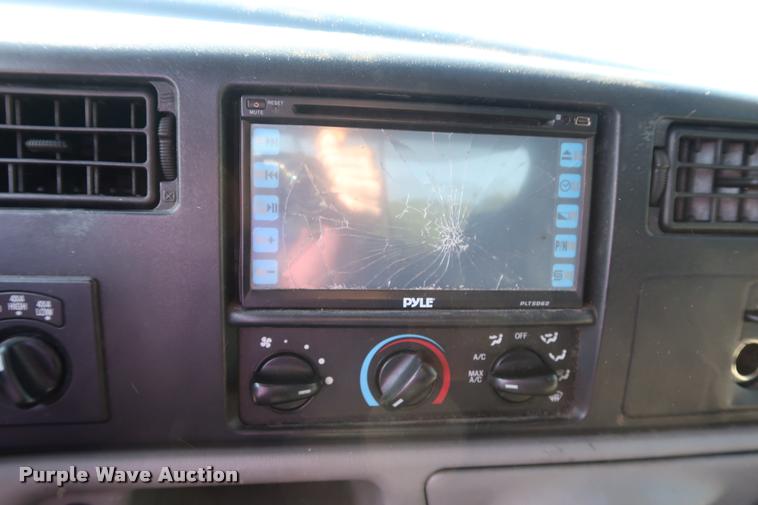 image for item DB6473 2004 Ford F250 Super Duty XLT Crew Cab pickup truck