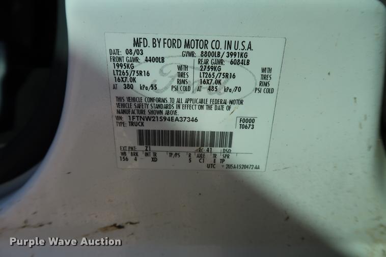 image for item DB6473 2004 Ford F250 Super Duty XLT Crew Cab pickup truck