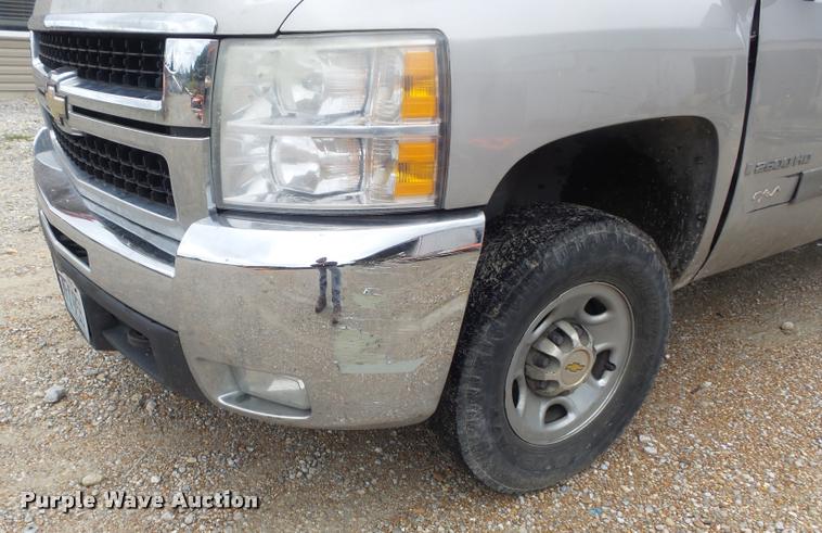 image for item DB6479 2008 Chevrolet Silverado 2500HD Ext. Cab pickup truck
