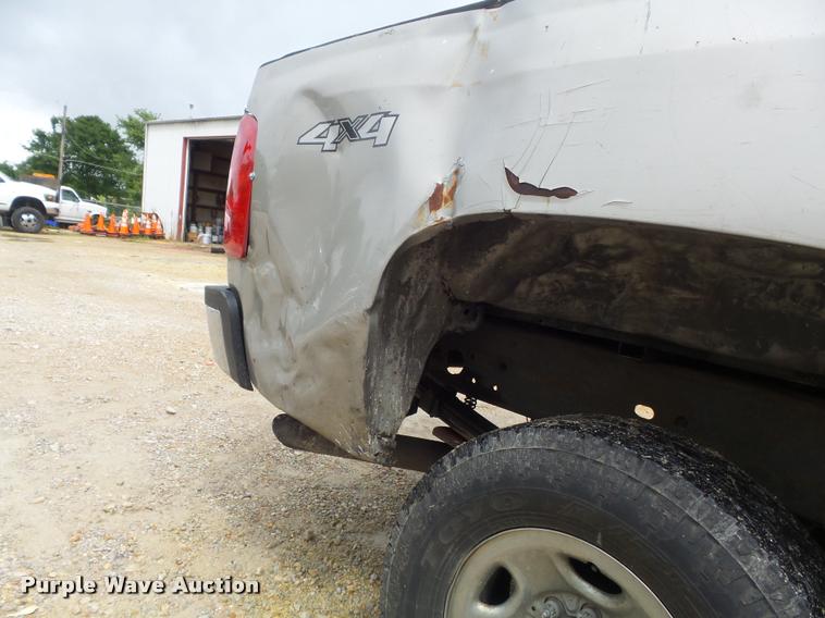 image for item DB6479 2008 Chevrolet Silverado 2500HD Ext. Cab pickup truck