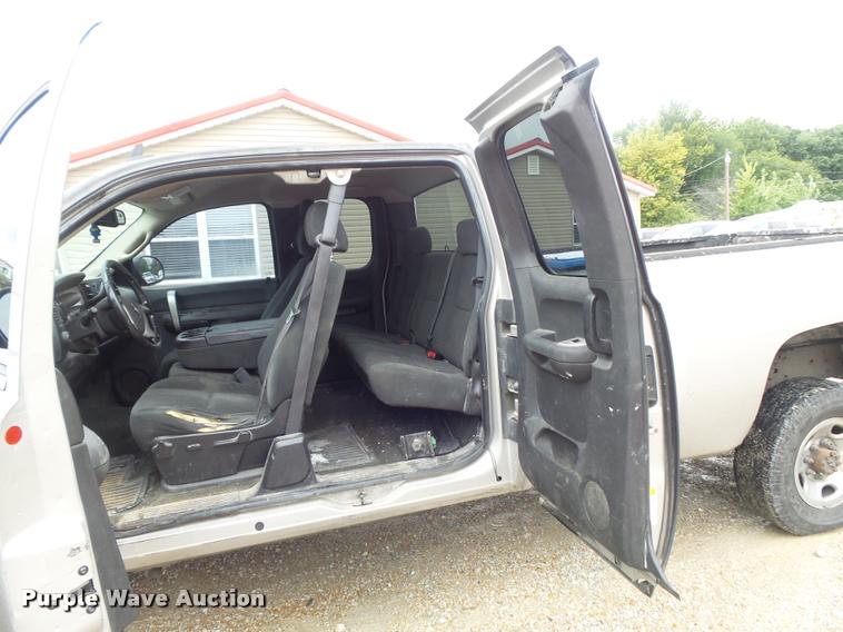 image for item DB6479 2008 Chevrolet Silverado 2500HD Ext. Cab pickup truck