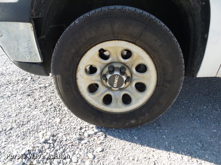 image for item DB7401 2009 GMC Sierra 1500 Ext. Cab pickup truck