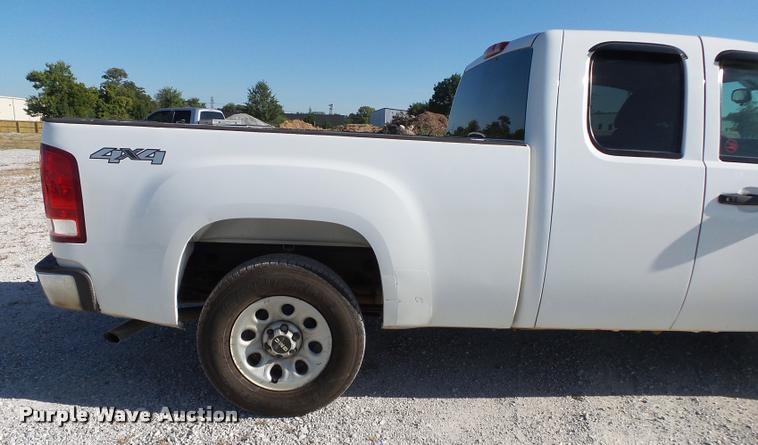 image for item DB7401 2009 GMC Sierra 1500 Ext. Cab pickup truck