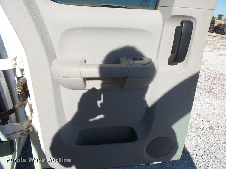 image for item DB7401 2009 GMC Sierra 1500 Ext. Cab pickup truck