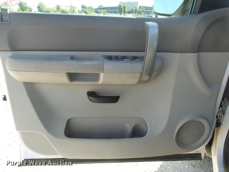 image for item DB7401 2009 GMC Sierra 1500 Ext. Cab pickup truck