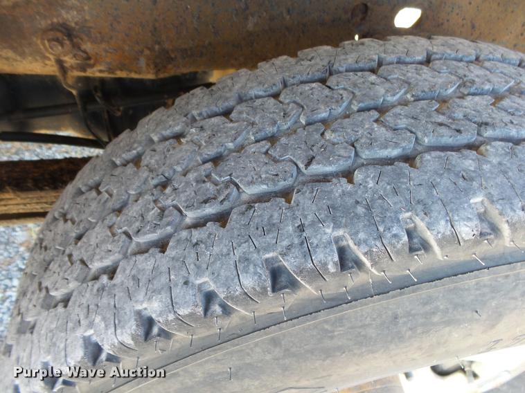 image for item DB7402 2004 Chevrolet Silverado 2500HD Crew Cab pickup truck