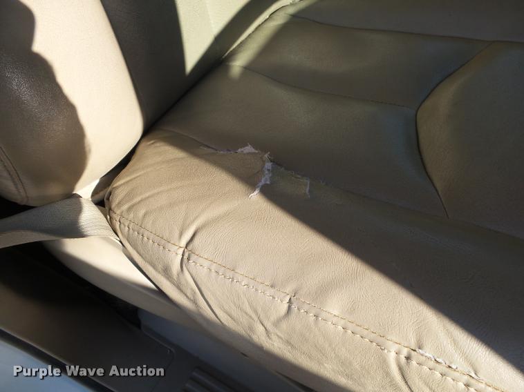 image for item DB7402 2004 Chevrolet Silverado 2500HD Crew Cab pickup truck