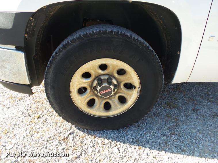 image for item DB7403 2009 GMC Sierra 1500 Ext. Cab pickup truck