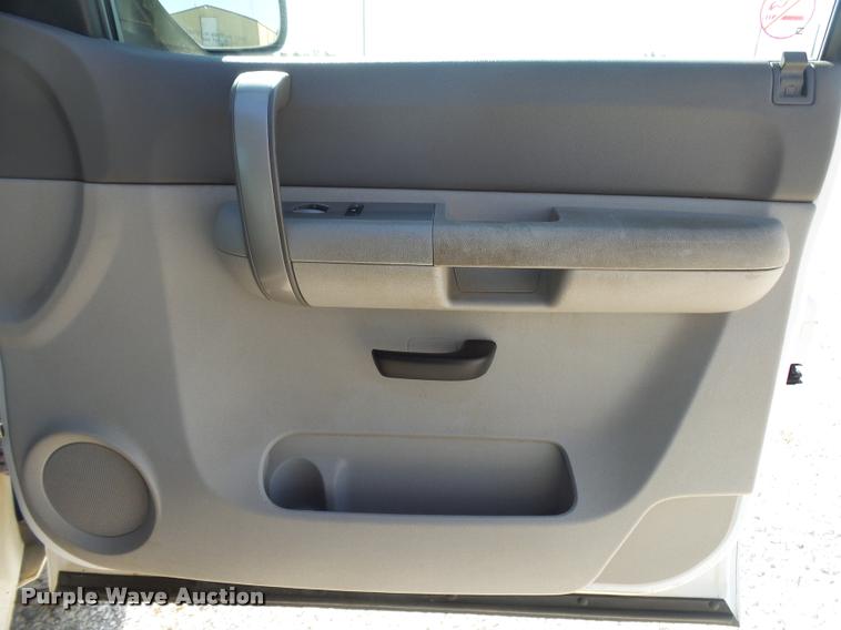 image for item DB7403 2009 GMC Sierra 1500 Ext. Cab pickup truck