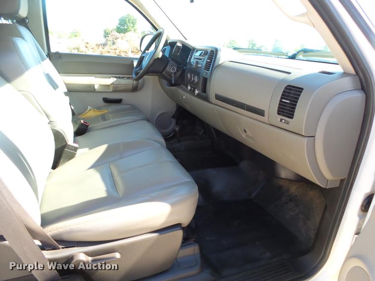 image for item DB7403 2009 GMC Sierra 1500 Ext. Cab pickup truck