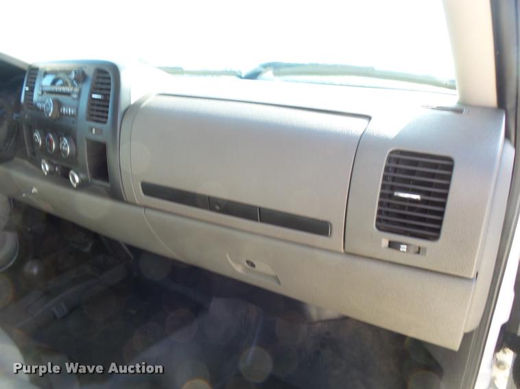 image for item DB7403 2009 GMC Sierra 1500 Ext. Cab pickup truck