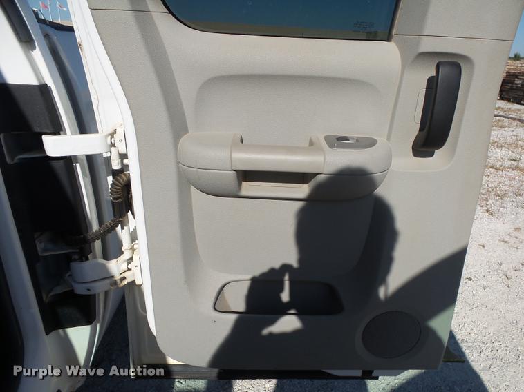 image for item DB7403 2009 GMC Sierra 1500 Ext. Cab pickup truck