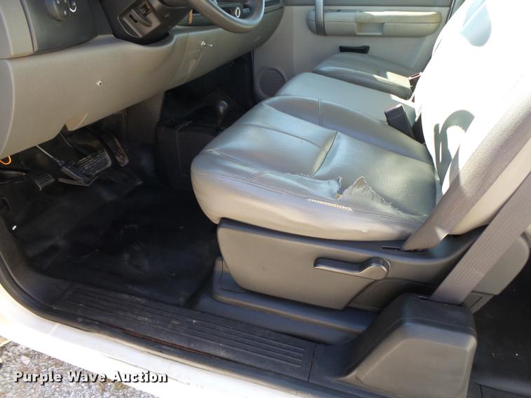 image for item DB7403 2009 GMC Sierra 1500 Ext. Cab pickup truck