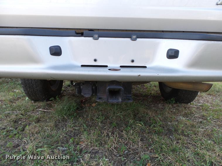 image for item DB7405 2010 Dodge Dakota Crew Cab pickup truck