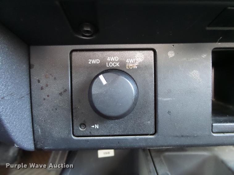 image for item DB7405 2010 Dodge Dakota Crew Cab pickup truck