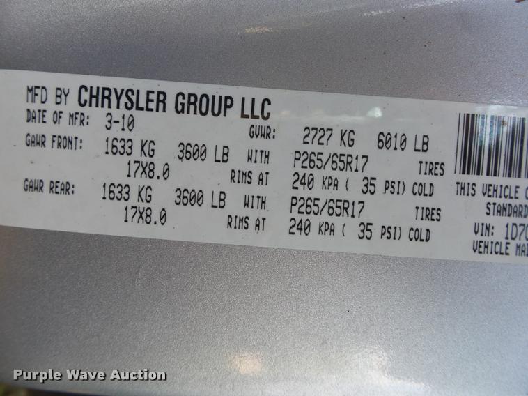 image for item DB7405 2010 Dodge Dakota Crew Cab pickup truck
