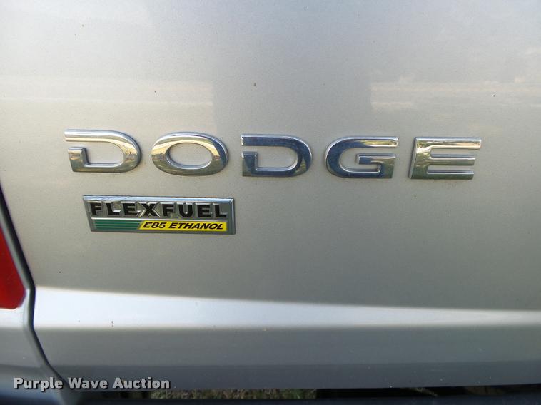 image for item DB7405 2010 Dodge Dakota Crew Cab pickup truck