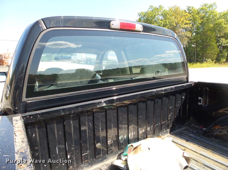 image for item DB7410 2004 Dodge Dakota SLT Quad Cab pickup truck