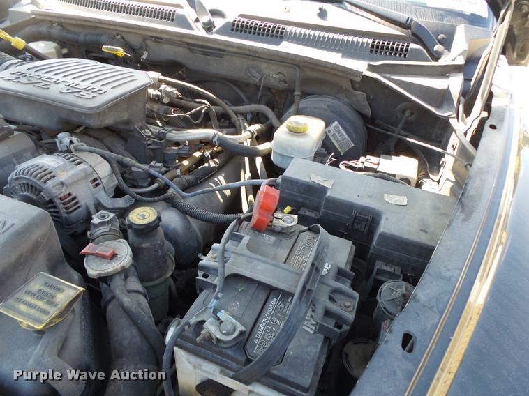image for item DB7410 2004 Dodge Dakota SLT Quad Cab pickup truck